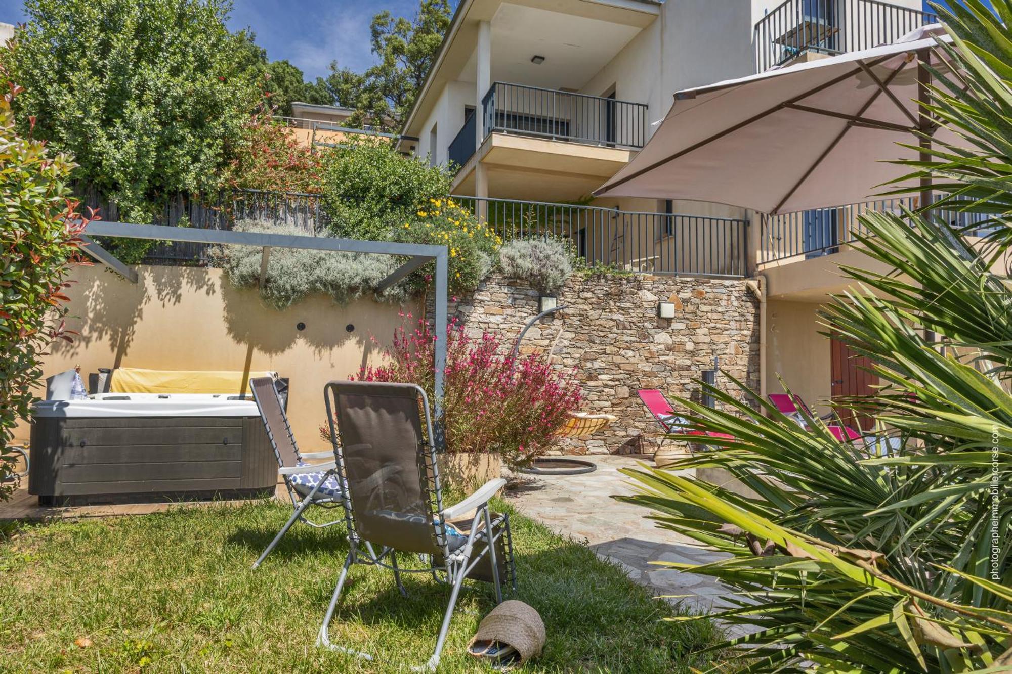 Les Terrasses D'erbalunga * Erbalunga (Corsica)